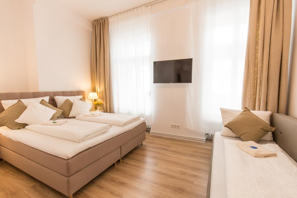 Fritz By Rockchair Apartments L Superhost Status L 3 Bedrooms Boxspringbeds 2 Bathrooms 2 Kitchen - Cozy Family & Business Flair Welcomes You! Берлин Экстерьер фото