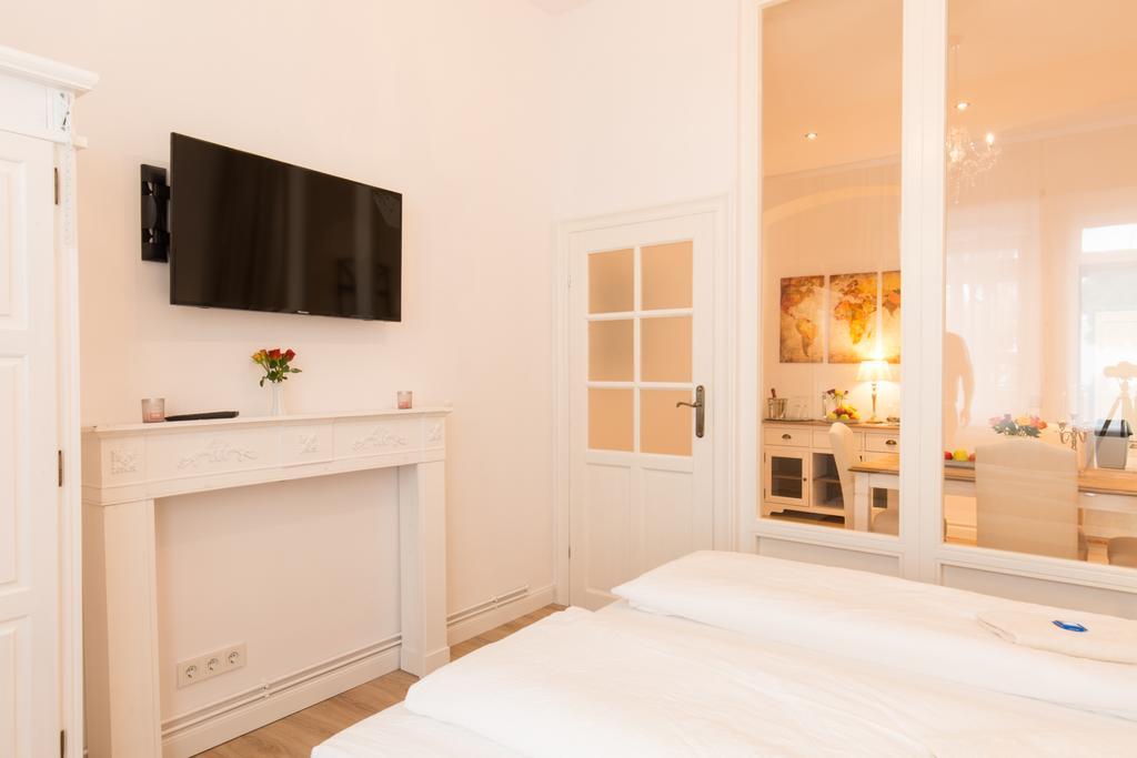 Fritz By Rockchair Apartments L Superhost Status L 3 Bedrooms Boxspringbeds 2 Bathrooms 2 Kitchen - Cozy Family & Business Flair Welcomes You! Берлин Экстерьер фото